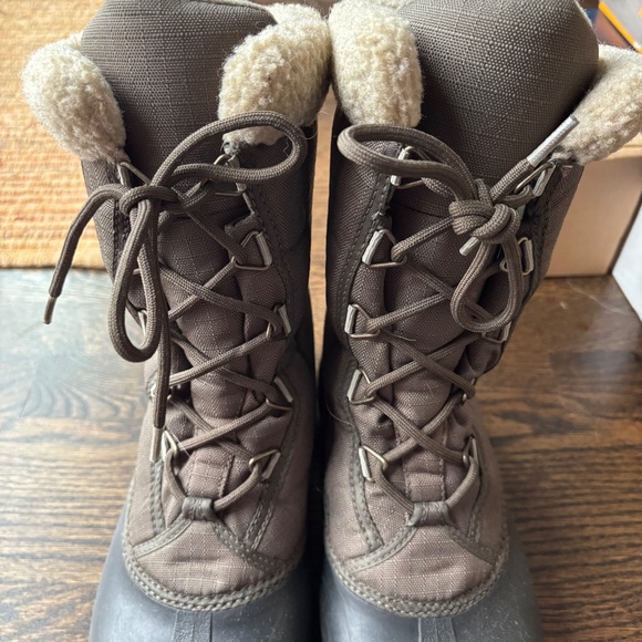 Sorel Cumberland lace up winter boots - Picture 3 of 9